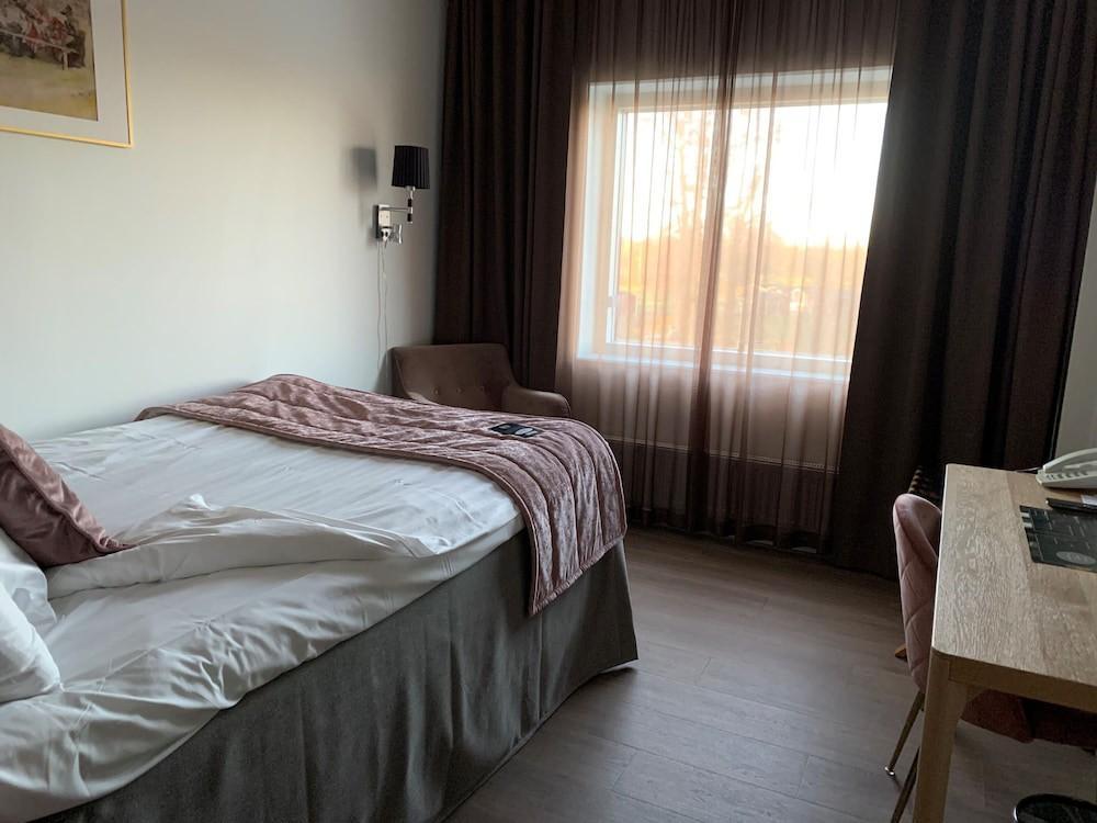 Skara Konst Hotell Exterior foto